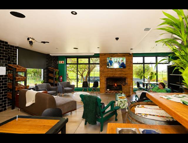 3 BEDROOM APARTMENT TO LET IN DE VELDE